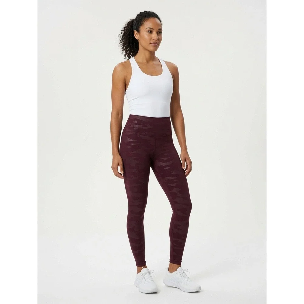 Old Navy Active Elevate Leggings Women L Burgundy Camo Go-Dry High Rise Athletic